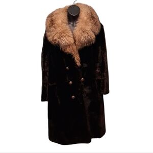 Luxurious Black Fur Coat - Steen & Wright 3691